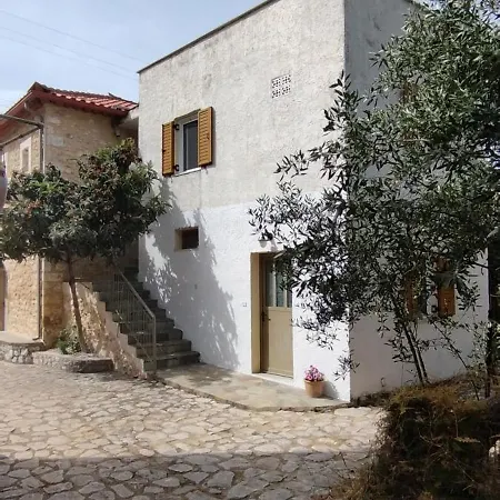 Pirgaki Apartment