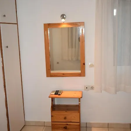 Pirgaki Apartment *