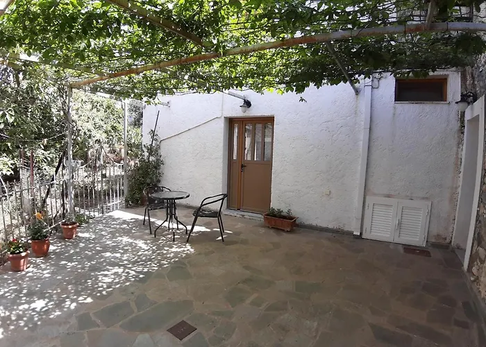 Appartement Pirgaki *